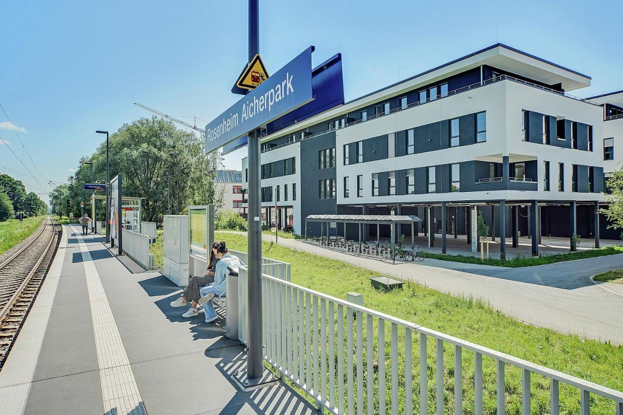 Bright: Rosenheim Aicherpark Exterior foto